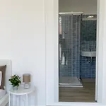 Le Corti Dell'etna Bed and Breakfast 3*