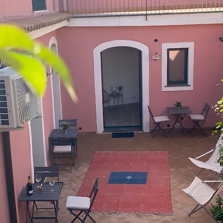 Le Corti Dell'etna